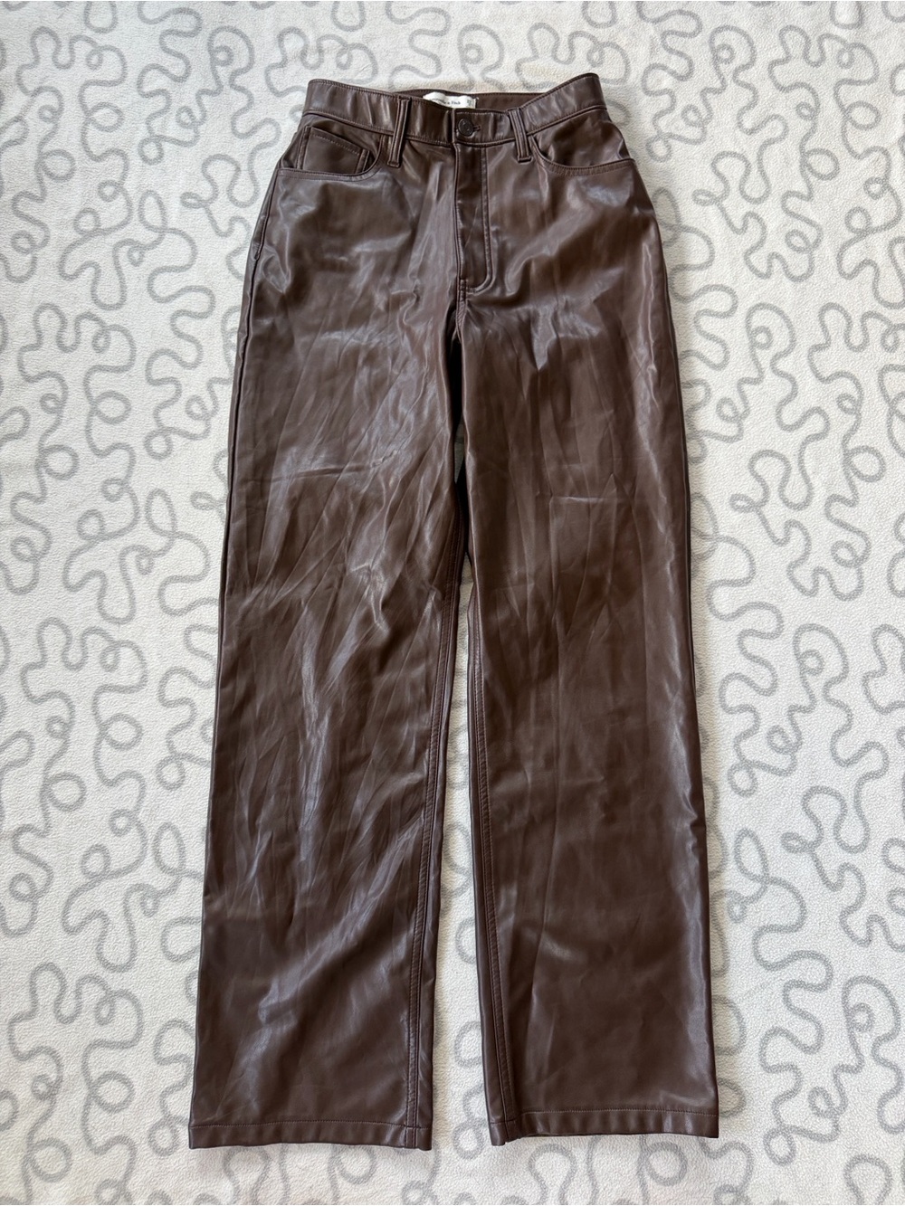 Abercrombie & Fitch The ‘90s Relaxed High Rise Brown Faux Leather Pants